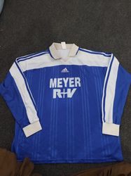 Fußballtrikots der 90er