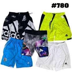 Shorts esportivos Adidas