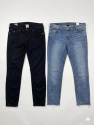 (FV-1120) True Religion Capri Jeans