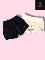 Lululemon et gymshark Shorts