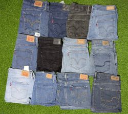 LEVI’S MINI SKIRTS (C 108)