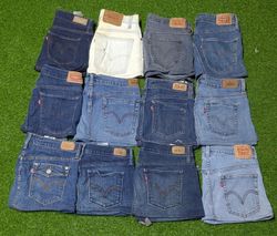 LEVI’S MINI SKIRTS (C 117)