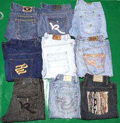 ROCAWEAR , COOGI  SHORTS (D 23)