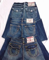 CR7493 Vintage True Religion Men’s Jeans