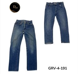 Levi’s Premium Jeans – Durable, Stylish & Timeless..