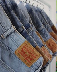 Levi’s shorts