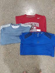 Camiseta Nike Adidas