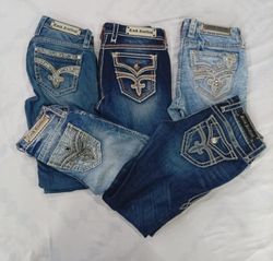 CR7652 Vintage Rock Revival Flare Jeans