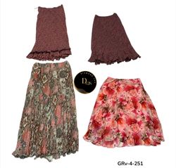 Jupe en polyester inspirée Y2K – Tissu doux et loo..