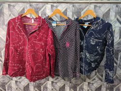 AV-1530 Victoria’s Secret Mix Blouse
