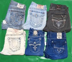 TRUE RELIGION SHORTS (D 07)