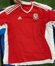 Football T shirt and club jaket