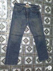 Levi's 501 jeans paper tag and without paper tag e..