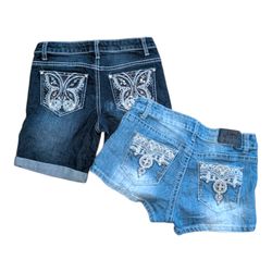 Y2K verzierte und bestickte Shorts