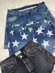 Low rise denim shorts