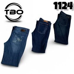 Y2k embroidered jeans(brand ) Maurice’s lucky bran..
