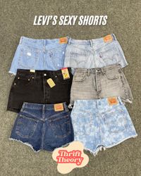 Levis Sexy Shorts - (30/04)