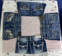 Apple bottom and GRACE in LA mixed skirts ID08