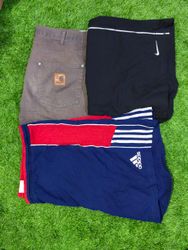 Shorts mix con marchio