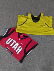 CRZ2233 NFL / NHL / NBA Jerseys (2-5)