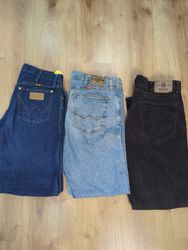 AV-1646 Wrangler Jeans