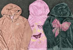 SD390 - Juicy Couture Tops - 21 Pieces