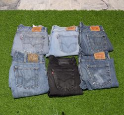 LEVIS MEN WEAR JEANS