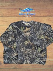 Unbranded real tree sweatshirt