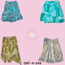 Y2K Printed Poly Mini Skirt – Retro Aesthetic Stre..