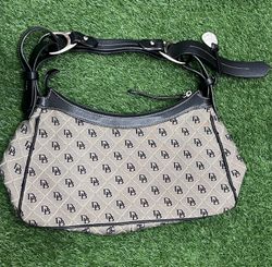 Dooney & bourke bags