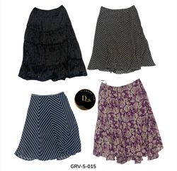 Y2K Poly Skirt – Chic Printed Casual Summer Outfit..