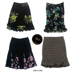 Y2K Printed Poly Skirt – Vintage Aesthetic Streetw..