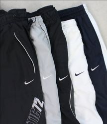 Pantalons baggy Nike vintage spéciaux