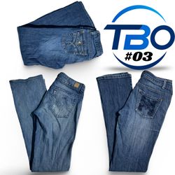 Y2K Embroidered jeans ( Levi’s , Guess and So etc...