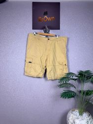 Levi’s Premium Shorts | R-82