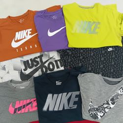 camisetas de NIKE cuello redondo