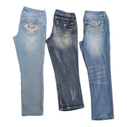 Y2K Embellished Capri Jeans