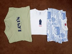 Levi's T-Shirts