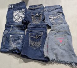 LEVI’S AND OTHER MIX BRANDS MINI SHORTS (029)