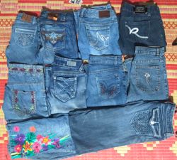 ROCAWEAR AND OTHER MIX BRANDS JEANS (ID 215)