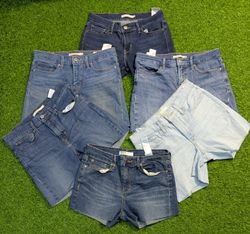 5668 - Levi's Upcycled Mini short