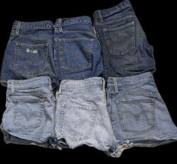 LEVI’S MINI SKIRTS (030)