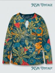Vintage Floral Keyhole Long Sleeve Top