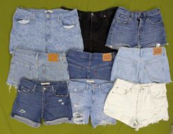 RV3534 Women Levi's Mini Shorts