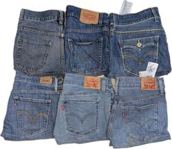 LEVI’S MINI SHORTS (AW 035)