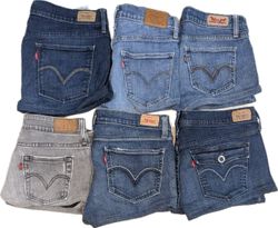 LEVI’S MINI SHORTS (AW 036)
