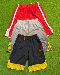 5732 - Nike shorts