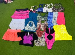 Yv409 Lululemon Mix Bundle 40P