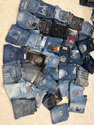 Jeans flare Y2K e bordados 48 peças