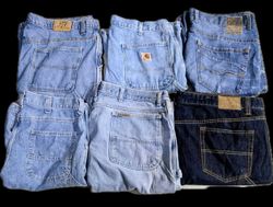 CARHARTT AND OTHER MIX BRANDS SHORTS (AW 052)